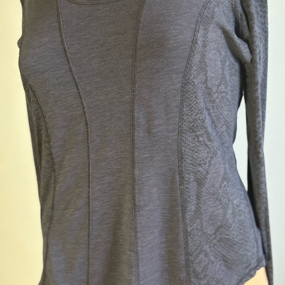 Lululemon Blue Between The Lines Long Sleeve Top Size Small